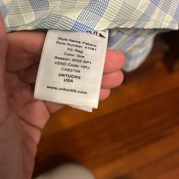Untuckit Button Down Shirt - Picture 5 of 5